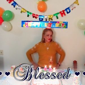 Meet your Posher, Janet